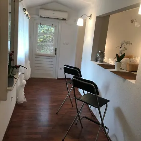Julie's Centre Lejlighed